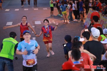BƯỚC CHẠY CHÀO XUÂN THÀNH PHỐ QUẢNG NGÃI 2024 - Ảnh #1250072