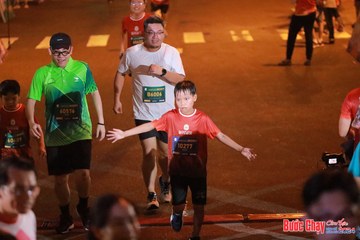BƯỚC CHẠY CHÀO XUÂN THÀNH PHỐ QUẢNG NGÃI 2024 - Ảnh #1248766