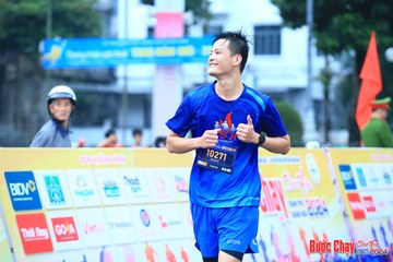 BƯỚC CHẠY CHÀO XUÂN THÀNH PHỐ QUẢNG NGÃI 2024 - Ảnh #1231643