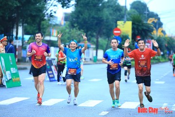 BƯỚC CHẠY CHÀO XUÂN THÀNH PHỐ QUẢNG NGÃI 2024 - Ảnh #1230009