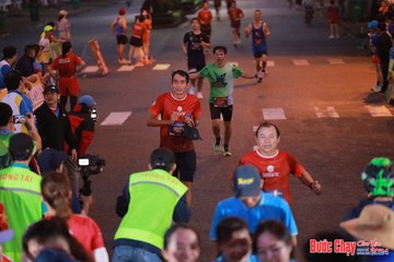 BƯỚC CHẠY CHÀO XUÂN THÀNH PHỐ QUẢNG NGÃI 2024 - Ảnh #1249680