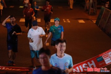 BƯỚC CHẠY CHÀO XUÂN THÀNH PHỐ QUẢNG NGÃI 2024 - Ảnh #1239353