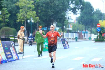 BƯỚC CHẠY CHÀO XUÂN THÀNH PHỐ QUẢNG NGÃI 2024 - Ảnh #1238319