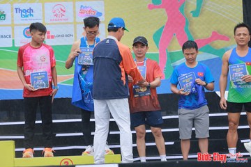 BƯỚC CHẠY CHÀO XUÂN THÀNH PHỐ QUẢNG NGÃI 2024 - Ảnh #1233259