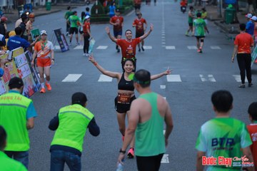 BƯỚC CHẠY CHÀO XUÂN THÀNH PHỐ QUẢNG NGÃI 2024 - Ảnh #1251815