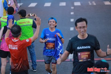 BƯỚC CHẠY CHÀO XUÂN THÀNH PHỐ QUẢNG NGÃI 2024 - Ảnh #1251127