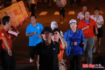 BƯỚC CHẠY CHÀO XUÂN THÀNH PHỐ QUẢNG NGÃI 2024 - Ảnh #1240233