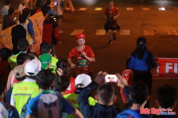 BƯỚC CHẠY CHÀO XUÂN THÀNH PHỐ QUẢNG NGÃI 2024 - Ảnh #1246601