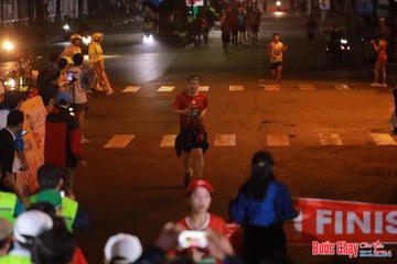 BƯỚC CHẠY CHÀO XUÂN THÀNH PHỐ QUẢNG NGÃI 2024 - Ảnh #1246600