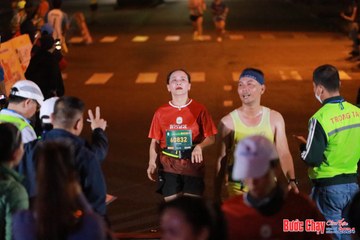 BƯỚC CHẠY CHÀO XUÂN THÀNH PHỐ QUẢNG NGÃI 2024 - Ảnh #1243829