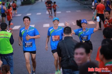 BƯỚC CHẠY CHÀO XUÂN THÀNH PHỐ QUẢNG NGÃI 2024 - Ảnh #1250425