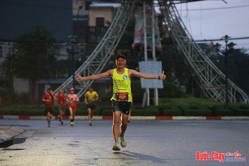 BƯỚC CHẠY CHÀO XUÂN THÀNH PHỐ QUẢNG NGÃI 2024 - Ảnh #1230280
