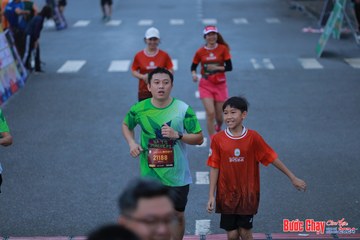 BƯỚC CHẠY CHÀO XUÂN THÀNH PHỐ QUẢNG NGÃI 2024 - Ảnh #1251953