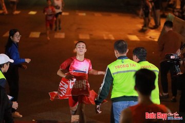 BƯỚC CHẠY CHÀO XUÂN THÀNH PHỐ QUẢNG NGÃI 2024 - Ảnh #1241841