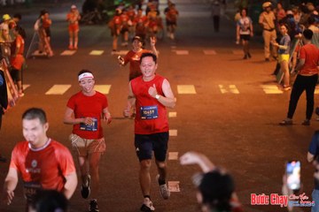 BƯỚC CHẠY CHÀO XUÂN THÀNH PHỐ QUẢNG NGÃI 2024 - Ảnh #1249174