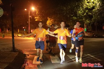BƯỚC CHẠY CHÀO XUÂN THÀNH PHỐ QUẢNG NGÃI 2024 - Ảnh #1236378