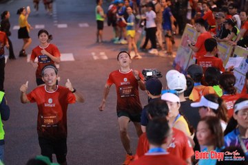 BƯỚC CHẠY CHÀO XUÂN THÀNH PHỐ QUẢNG NGÃI 2024 - Ảnh #1250026