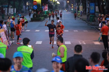 BƯỚC CHẠY CHÀO XUÂN THÀNH PHỐ QUẢNG NGÃI 2024 - Ảnh #1250427