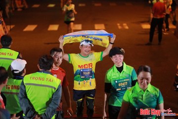 BƯỚC CHẠY CHÀO XUÂN THÀNH PHỐ QUẢNG NGÃI 2024 - Ảnh #1248644