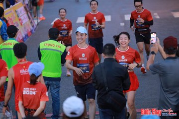 BƯỚC CHẠY CHÀO XUÂN THÀNH PHỐ QUẢNG NGÃI 2024 - Ảnh #1250553