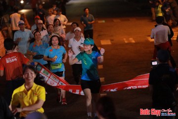 BƯỚC CHẠY CHÀO XUÂN THÀNH PHỐ QUẢNG NGÃI 2024 - Ảnh #1240391