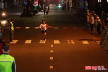 BƯỚC CHẠY CHÀO XUÂN THÀNH PHỐ QUẢNG NGÃI 2024 - Ảnh #1240989