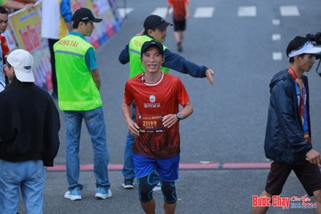 BƯỚC CHẠY CHÀO XUÂN THÀNH PHỐ QUẢNG NGÃI 2024 - Ảnh #1251860