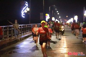 BƯỚC CHẠY CHÀO XUÂN THÀNH PHỐ QUẢNG NGÃI 2024 - Ảnh #1233014