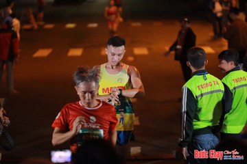 BƯỚC CHẠY CHÀO XUÂN THÀNH PHỐ QUẢNG NGÃI 2024 - Ảnh #1242412