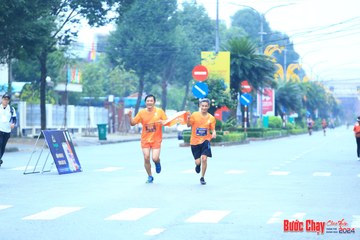 BƯỚC CHẠY CHÀO XUÂN THÀNH PHỐ QUẢNG NGÃI 2024 - Ảnh #1233213