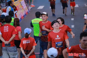 BƯỚC CHẠY CHÀO XUÂN THÀNH PHỐ QUẢNG NGÃI 2024 - Ảnh #1250533