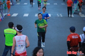 BƯỚC CHẠY CHÀO XUÂN THÀNH PHỐ QUẢNG NGÃI 2024 - Ảnh #1251444