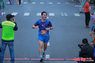 BƯỚC CHẠY CHÀO XUÂN THÀNH PHỐ QUẢNG NGÃI 2024 - Ảnh #1251783