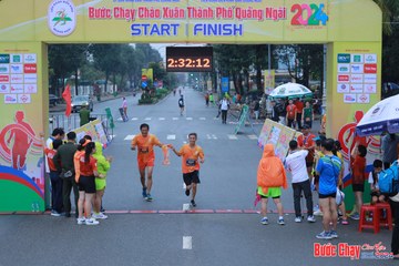 BƯỚC CHẠY CHÀO XUÂN THÀNH PHỐ QUẢNG NGÃI 2024 - Ảnh #1252149