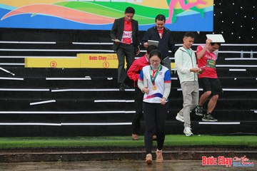 BƯỚC CHẠY CHÀO XUÂN THÀNH PHỐ QUẢNG NGÃI 2024 - Ảnh #1231664