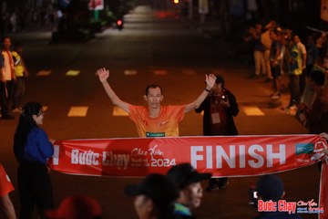 BƯỚC CHẠY CHÀO XUÂN THÀNH PHỐ QUẢNG NGÃI 2024 - Ảnh #1240573