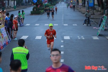 BƯỚC CHẠY CHÀO XUÂN THÀNH PHỐ QUẢNG NGÃI 2024 - Ảnh #1251933