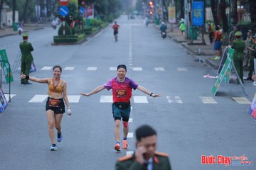 BƯỚC CHẠY CHÀO XUÂN THÀNH PHỐ QUẢNG NGÃI 2024 - Ảnh #1252176
