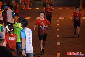 BƯỚC CHẠY CHÀO XUÂN THÀNH PHỐ QUẢNG NGÃI 2024 - Ảnh #1249131