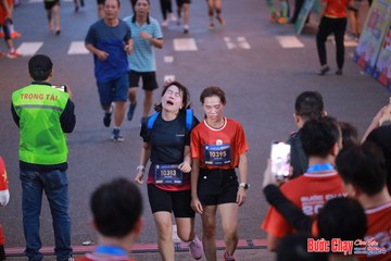 BƯỚC CHẠY CHÀO XUÂN THÀNH PHỐ QUẢNG NGÃI 2024 - Ảnh #1250328
