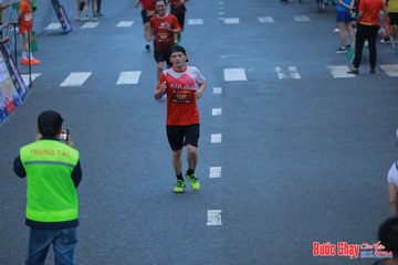 BƯỚC CHẠY CHÀO XUÂN THÀNH PHỐ QUẢNG NGÃI 2024 - Ảnh #1251488