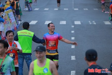 BƯỚC CHẠY CHÀO XUÂN THÀNH PHỐ QUẢNG NGÃI 2024 - Ảnh #1251912