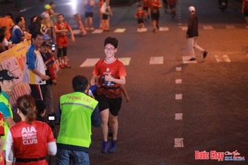 BƯỚC CHẠY CHÀO XUÂN THÀNH PHỐ QUẢNG NGÃI 2024 - Ảnh #1249509