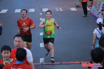 BƯỚC CHẠY CHÀO XUÂN THÀNH PHỐ QUẢNG NGÃI 2024 - Ảnh #1250894