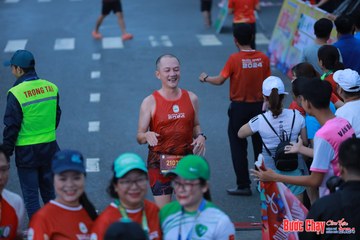 BƯỚC CHẠY CHÀO XUÂN THÀNH PHỐ QUẢNG NGÃI 2024 - Ảnh #1251161