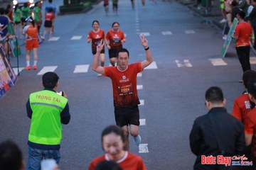 BƯỚC CHẠY CHÀO XUÂN THÀNH PHỐ QUẢNG NGÃI 2024 - Ảnh #1250639
