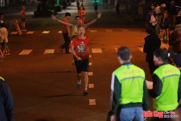 BƯỚC CHẠY CHÀO XUÂN THÀNH PHỐ QUẢNG NGÃI 2024 - Ảnh #1242355