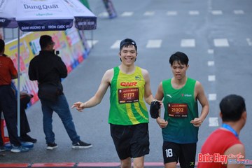 BƯỚC CHẠY CHÀO XUÂN THÀNH PHỐ QUẢNG NGÃI 2024 - Ảnh #1252298