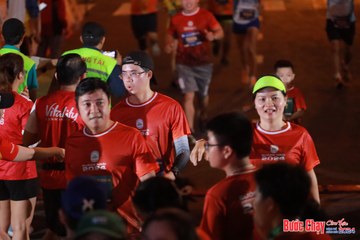 BƯỚC CHẠY CHÀO XUÂN THÀNH PHỐ QUẢNG NGÃI 2024 - Ảnh #1248884