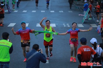 BƯỚC CHẠY CHÀO XUÂN THÀNH PHỐ QUẢNG NGÃI 2024 - Ảnh #1251413